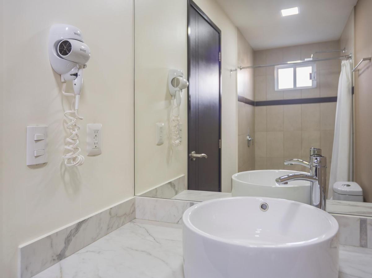 Smart Hotel Монтерей Екстериор снимка